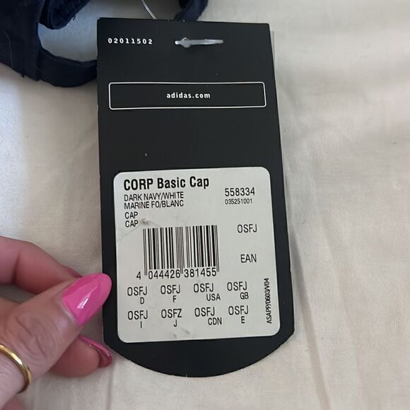 Adidas Navy Juniors Hat - Kids - Brand New - Navy & White Logo Adidas Cap - Picture 3 of 4